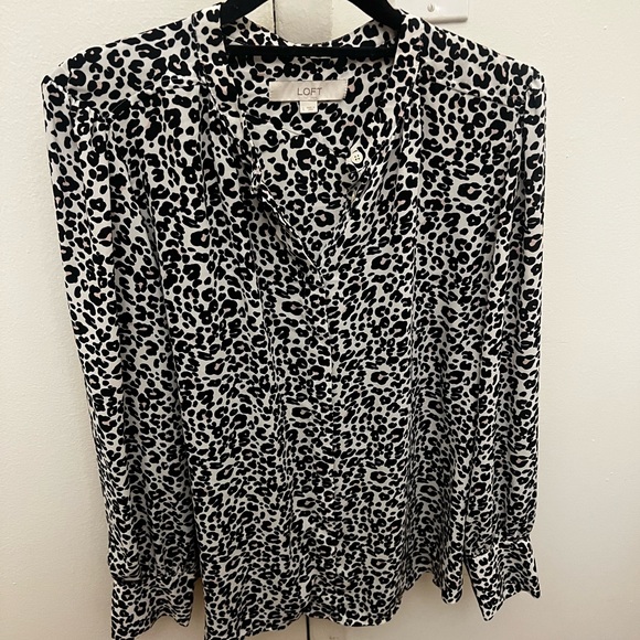 LOFT leopard work blouse, size L - Picture 1 of 3
